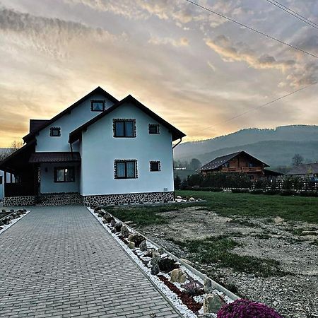 Villa Casa Din Podirei Capu Cîmpului Exterior foto