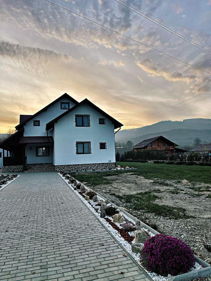 Villa Casa Din Podirei Capu Cîmpului Exterior foto